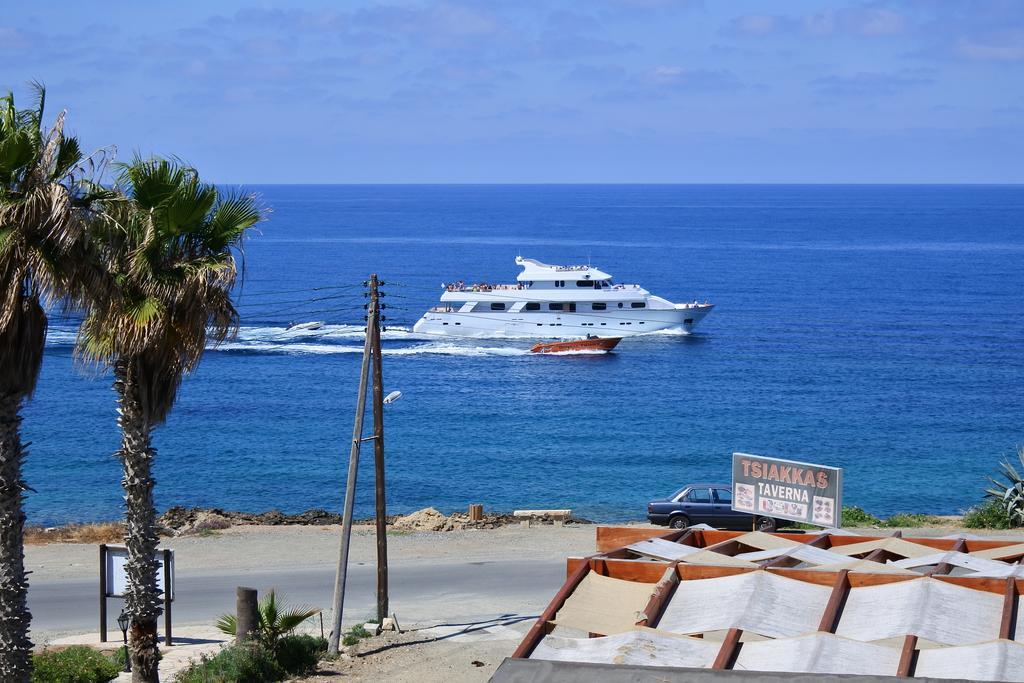 Kissonerga Beach Apartment Paphos Esterno foto