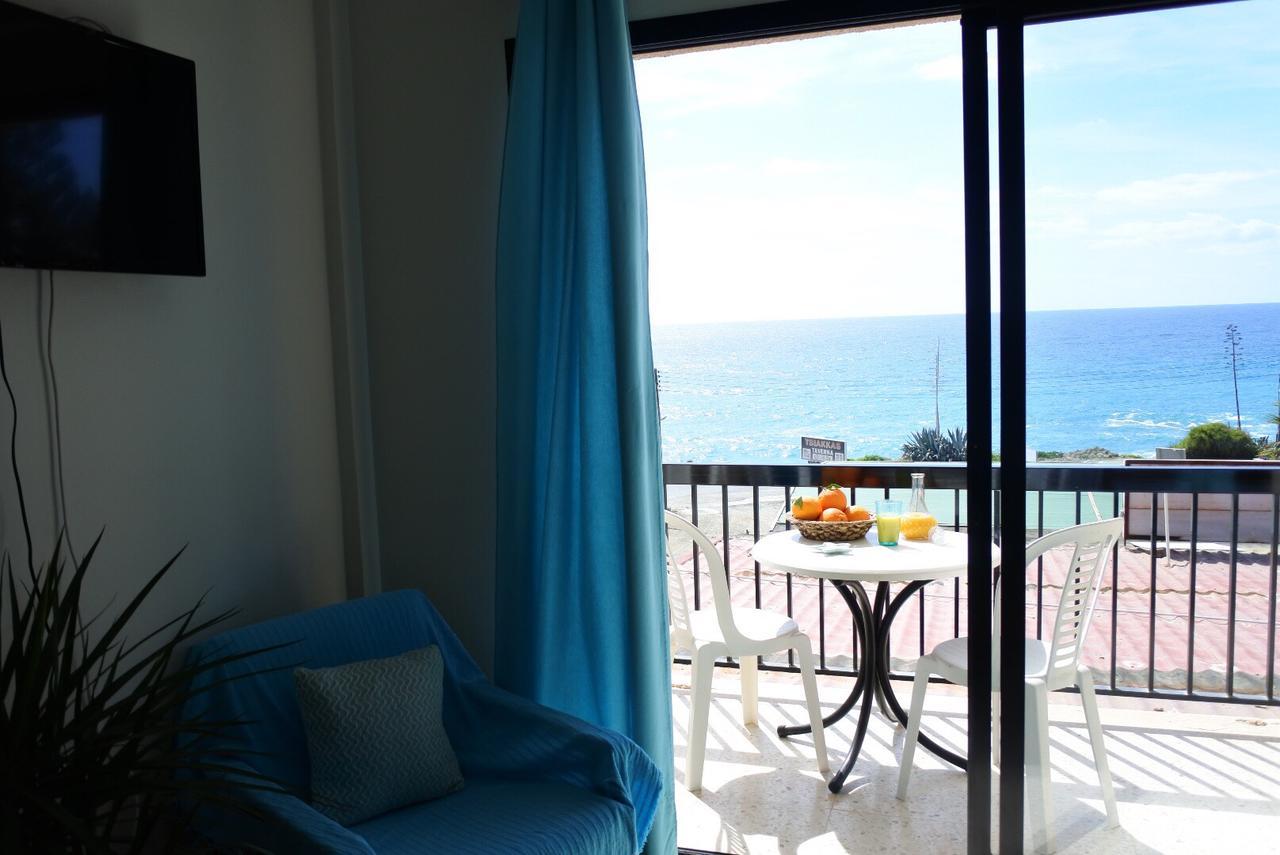 Kissonerga Beach Apartment Paphos Esterno foto