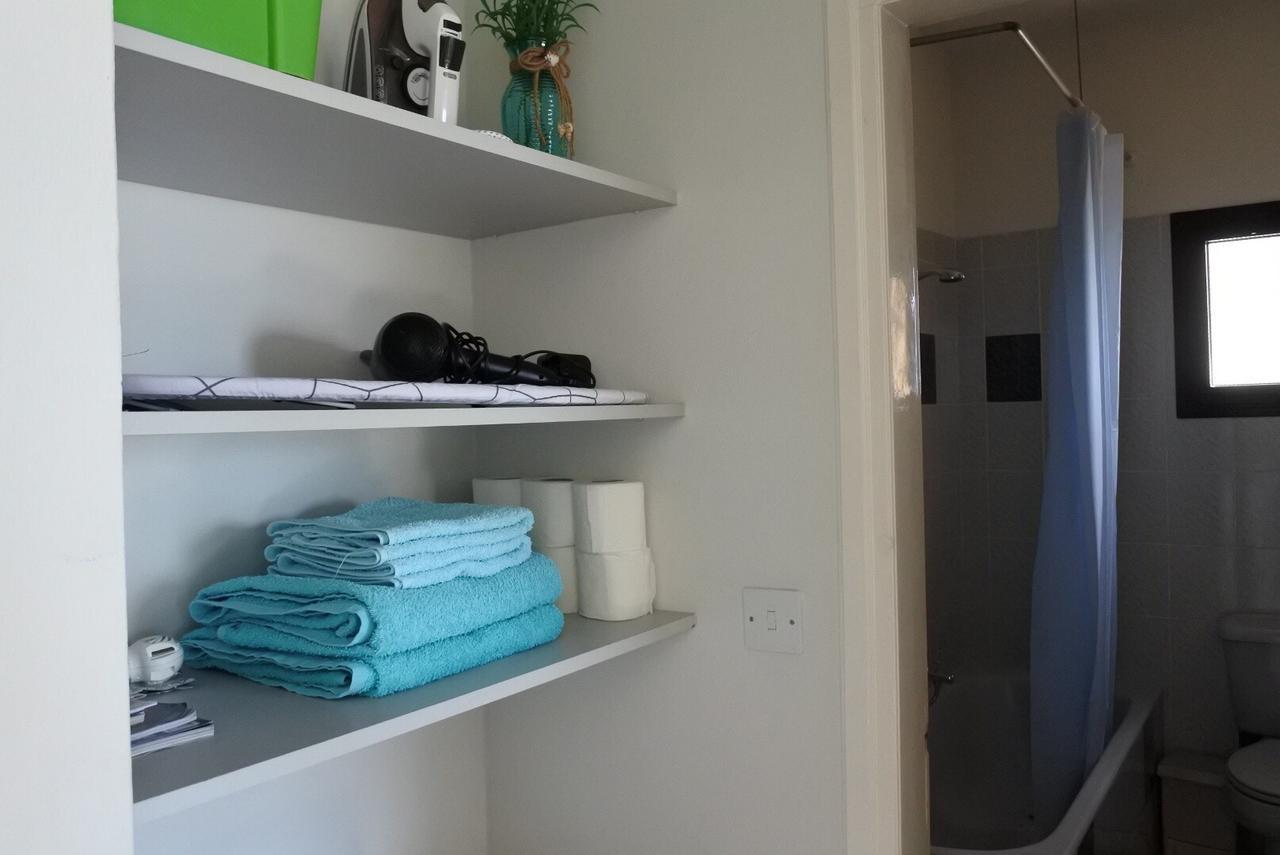 Kissonerga Beach Apartment Paphos Esterno foto